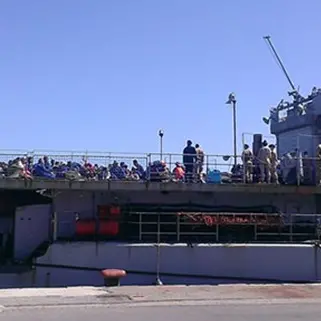 190 migranti sbarcati a Crotone