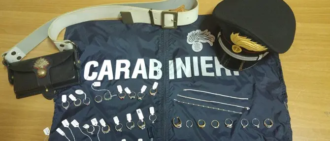 Maxi furto di gioielli a Crotone: tre denunce