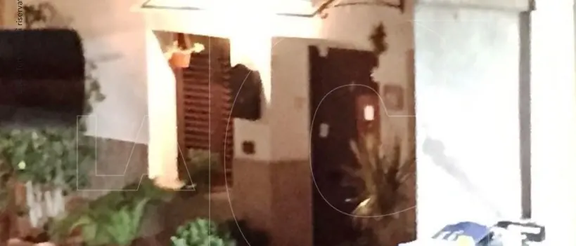 Reggio, minorenne ferita a colpi di pistola in pieno centro. Fermato un uomo