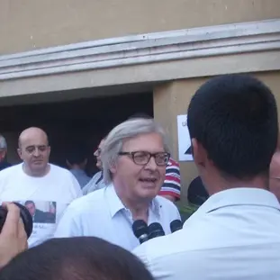 Sgarbi e il suo rapporto “speciale” con Soveria Mannelli