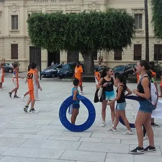 Impianti sportivi occupati dai migranti: scatta la protesta a Reggio (FOTO)