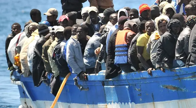 Sbarco a Crotone, individuati i due scafisti