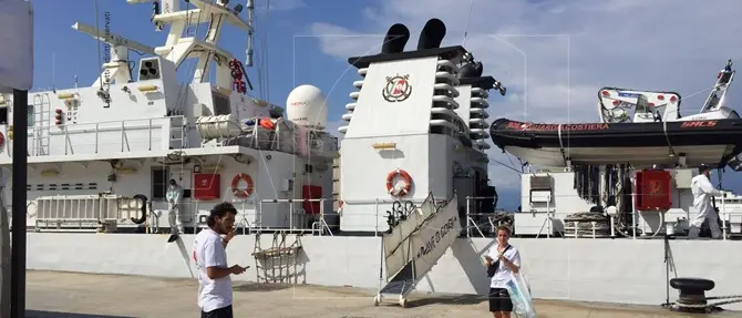 360 migranti sbarcati a Reggio Calabria