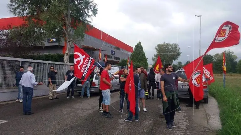 Operaio morto nel sit in di Piacenza, a Cosenza si mobilitano i movimenti di base