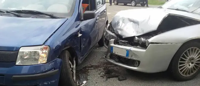 Ancora sangue sulla 106, incidente mortale a Cariati