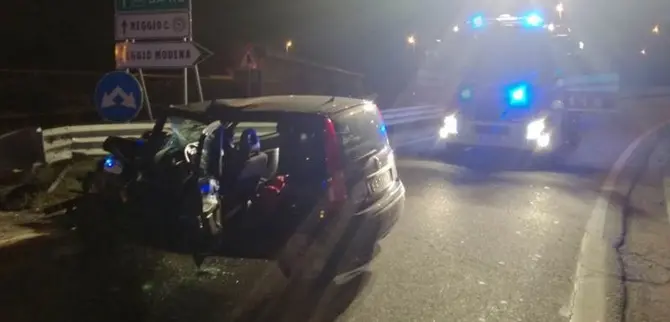 Incidente stradale a Reggio: grave un uomo