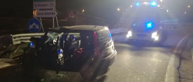 Incidente stradale a Reggio: grave un uomo