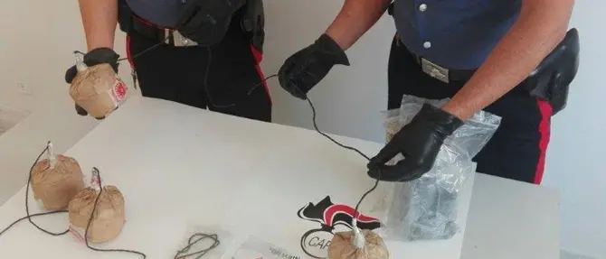 Detenzione e porto illegale di esplosivi: due arresti a Lamezia