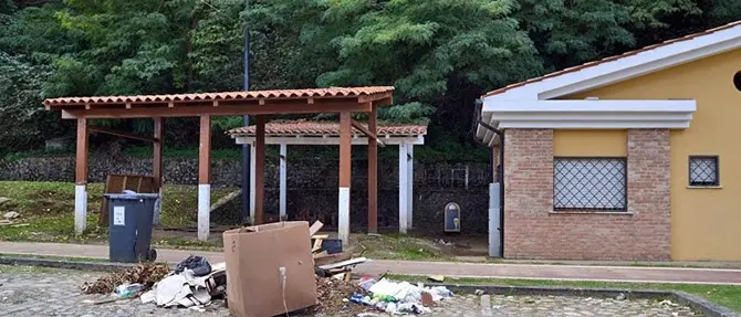 Cosenza: «Il lungofiume da dimora degli artisti a discarica a cielo aperto»