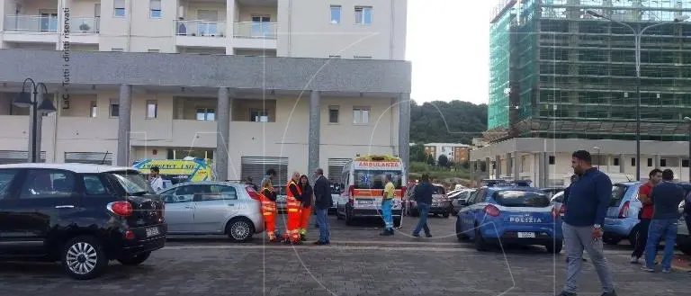Tragedia a Cosenza, 30enne precipita dall'undicesimo piano