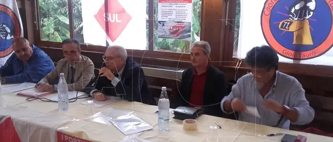 Portuali da licenziare, il Sul lascia “il cerino” a Cozza