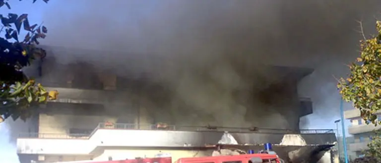 Lamezia, incendiati container destinati alla Caritas