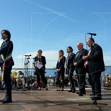 In migliaia a Reggio Calabria per dire no alla violenza sulle donne -FOTO e VIDEO