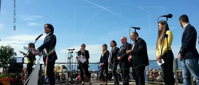 In migliaia a Reggio Calabria per dire no alla violenza sulle donne -FOTO e VIDEO