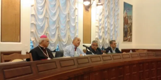 Presentato il libro dell'Arcivescovo metropolita, mons. Vincenzo Bertolone