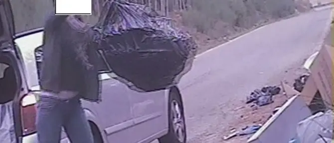 Rifiuti abbandonati lungo la strada, automobilisti sanzionati nel Cosentino