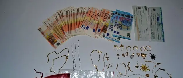 Ricettazione di oro e preziosi, coniugi in arresto a Paola