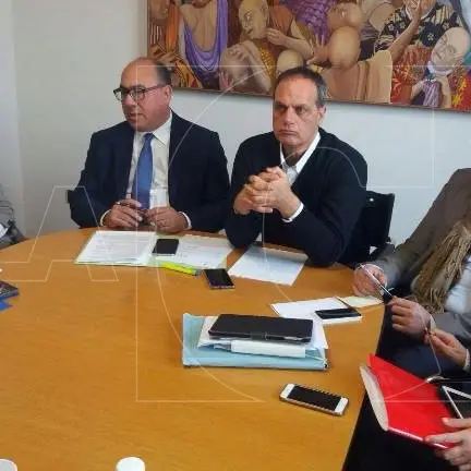 Cosenza, l’opposizione attacca: «Centro storico lasciato nel degrado»