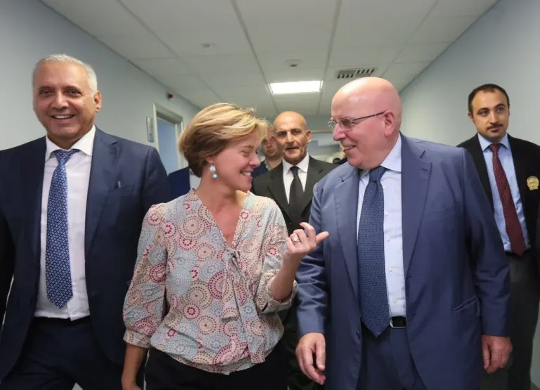 La visita del ministro Lorenzin e il partito trasversale della sanità