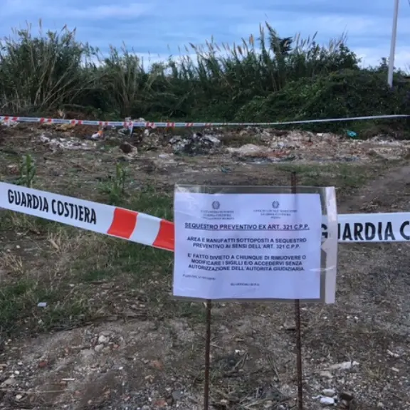 Rifiuti pericolosi, sequestrata un’area privata a Pizzo