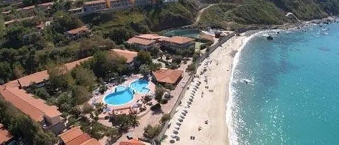 “Blue paradise” e la fiction: da simbolo del potere ad emblema della disfatta