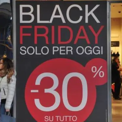 Il “Black Friday” contagia la Calabria: boom di vendite