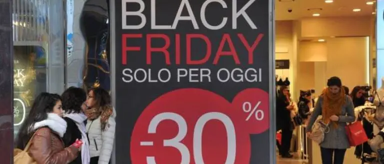 Il “Black Friday” contagia la Calabria: boom di vendite