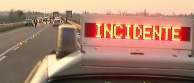 Scontro moto-fuoristrada: muore un 26enne