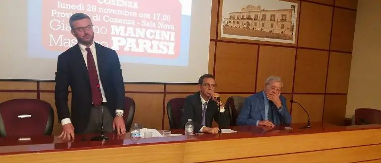 Cosenza, Mancini espone le ragioni del Sì