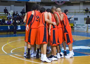 Basket, Viola ancora ko