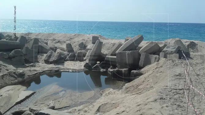 “Canale dei veleni”, il sindaco di San Ferdinando: «Gli scarichi non autorizzati saranno chiusi»