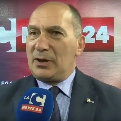 Abramo: “Effetti della crisi ancora lunghi in Calabria”