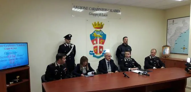 Sfruttamento e favoreggiamento della prostituzione: quattro arresti nella Locride (VIDEO)