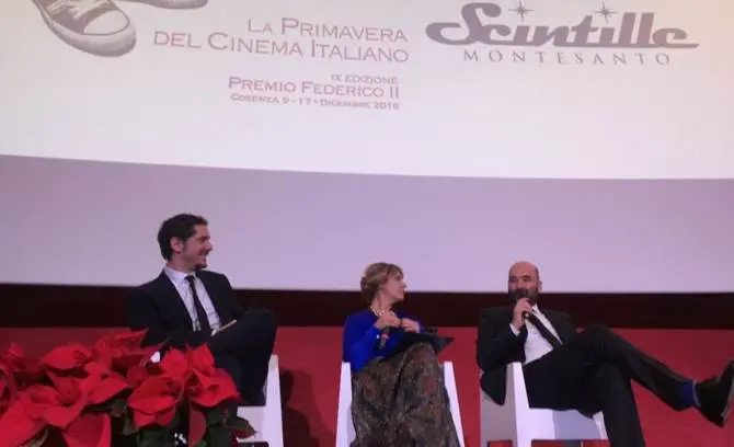 “Lo chiamavano Jeeg Robot” vince l’edizione 2016 del Festival “La Primavera del Cinema Italiano”