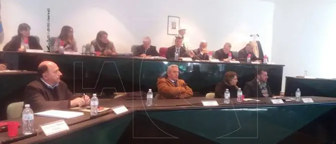 Rende, si dimette il presidente del Consiglio. Rimpasto in giunta ancora lontano