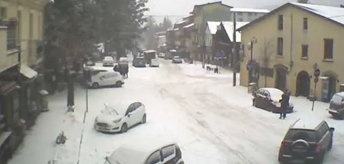 Gelo e neve in Calabria, primi fiocchi anche a Reggio Calabria