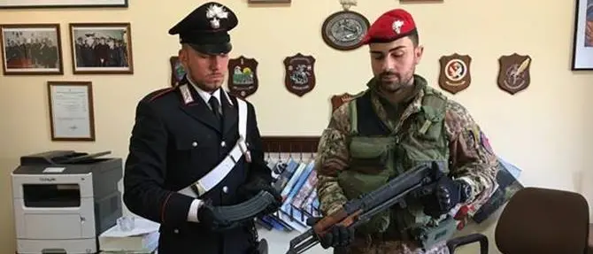 Sinopoli, in un casolare rinvenuto un kalashnikov
