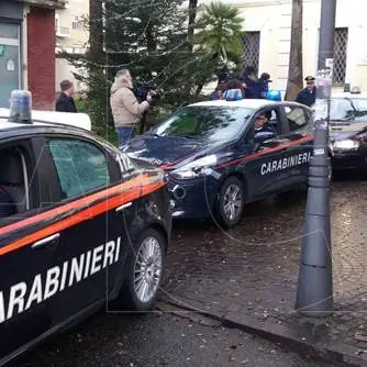 “Incastrati” dalle immagini di videosorveglianza: sgominata banda di ladri a Cosenza (FOTO)