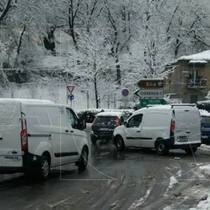 Calabria nuovamente sotto la neve. Cosenza e Catanzaro imbiancate