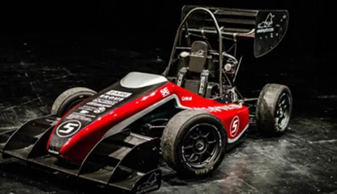 Un’auto costruita interamente dagli studenti: ecco il progetto presentato dall’Unical