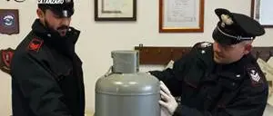 Catanzaro: minaccia di far scoppiare una bombola del gas, arrestato un 64enne