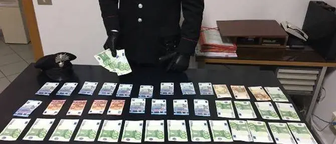 Botricello, acqistavano merce con banconote false: tre arresti