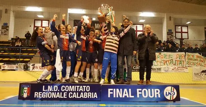 Calcio a 5 femminile, Vibo alza la Coppa