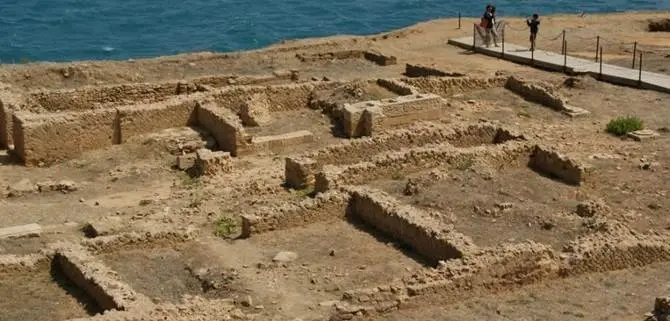 Traffico di reperti archeologici, arresti e perquisizioni anche in Calabria. Tra gli indagati un docente