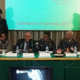 STAMMER | Droga e ‘ndrangheta, 54 fermi in tutta Italia. Colpiti sodalizi criminali vibonesi (NOMI)