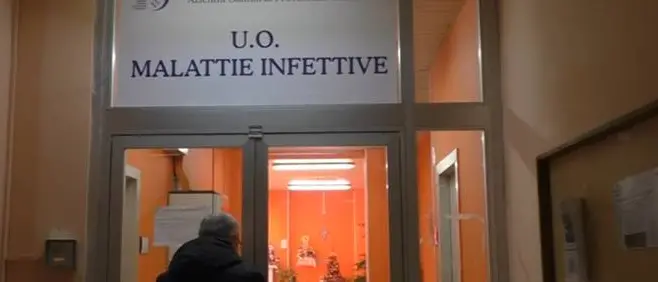 Lamezia, chiuso il reparto di Malattie Infettive con il più alto numero di tbc