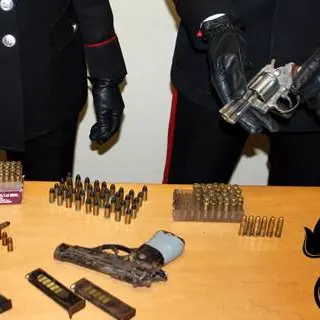 Reggio, due arresti per detenzione di armi alterate e ricettazione