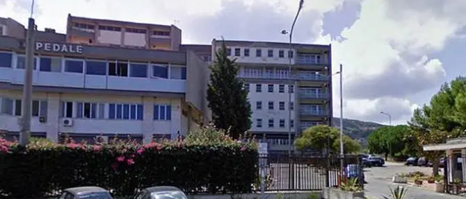 Muore dopo essere stato dimesso dall’ospedale di Tropea: indagati due medici (NOMI)