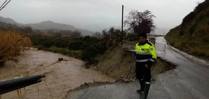 Maltempo: domani scuole chiuse a Vibo. Emergenza rientrata a Catanzaro