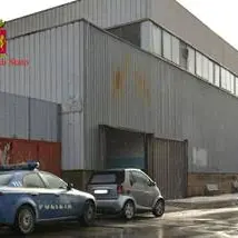 Disordini nella struttura sportiva “Scatolone” a Reggio, deferiti 16 migranti